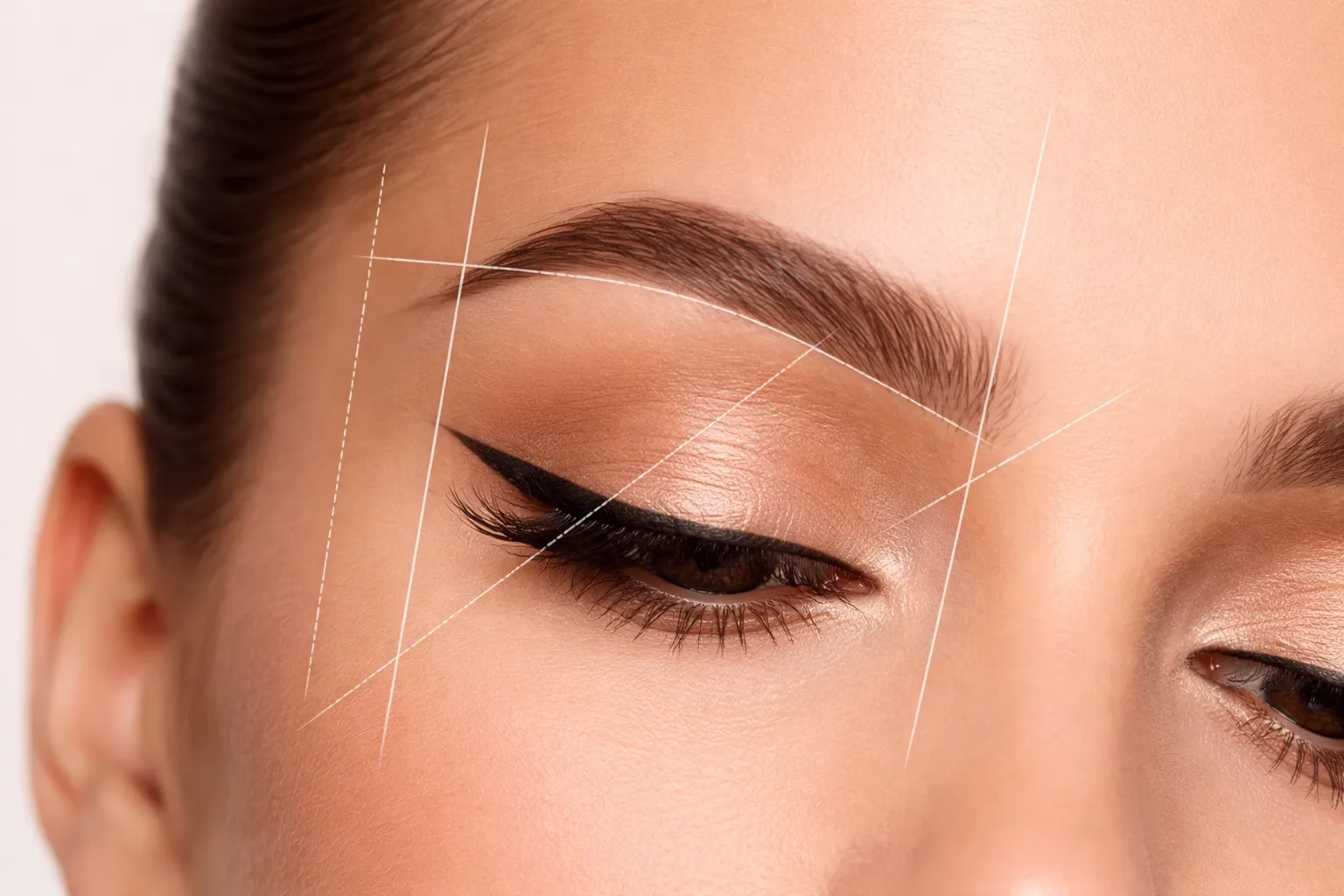 mapeamento facial no design de sobrancelhas como criar simetria e valorizar cada formato de rosto